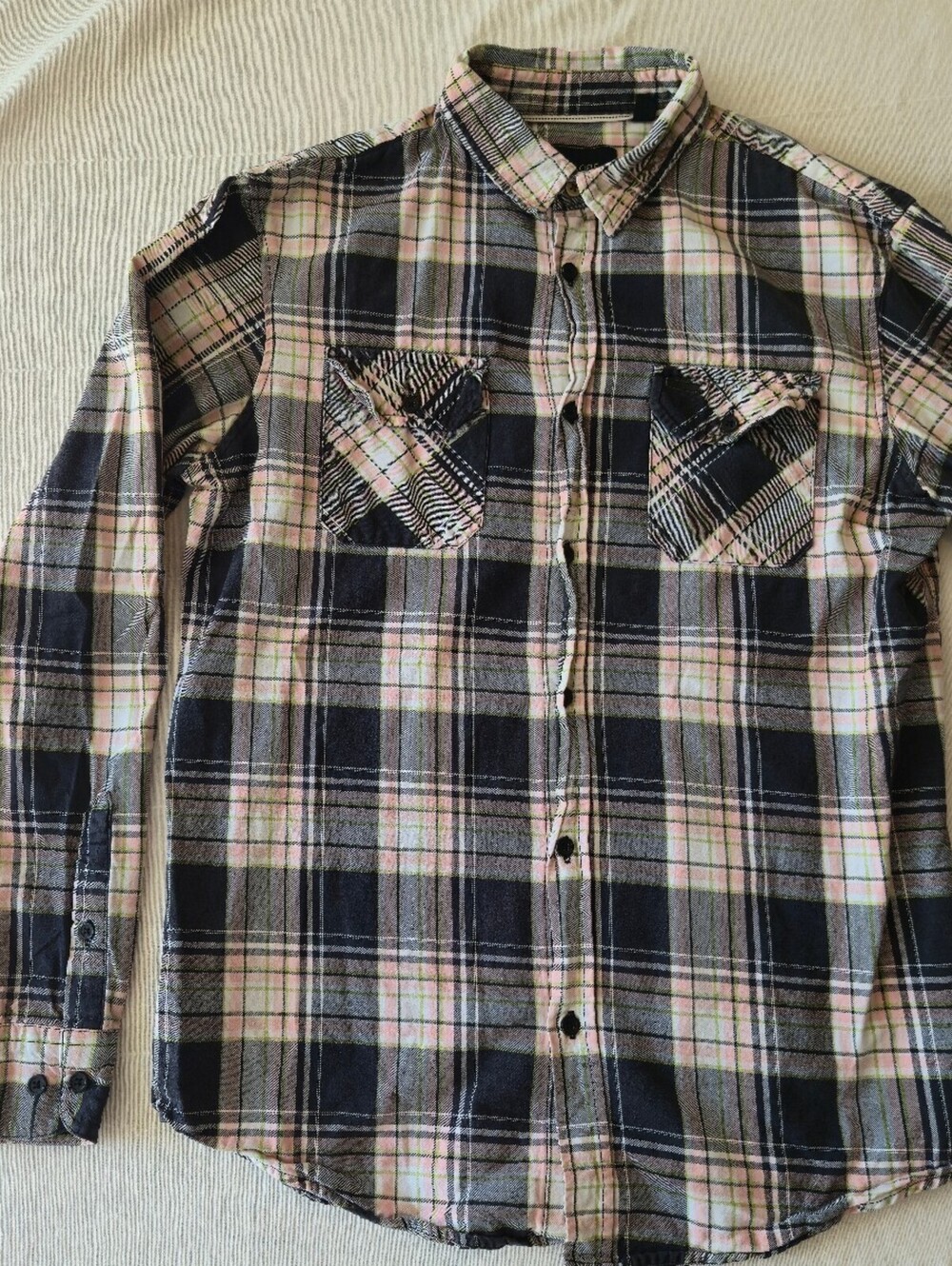 Vintage Y2k Streetwear Skatewear Globe Men's Plaid Button-Up Shirt Size Medium